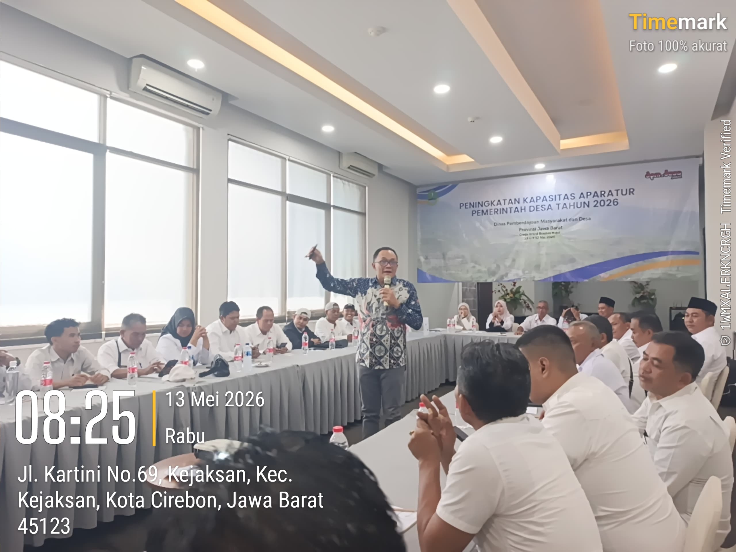 Dokumentasi Bimtek Peningkatan Kapasitas Perangkat Desa di Grand Hotel Cirebon