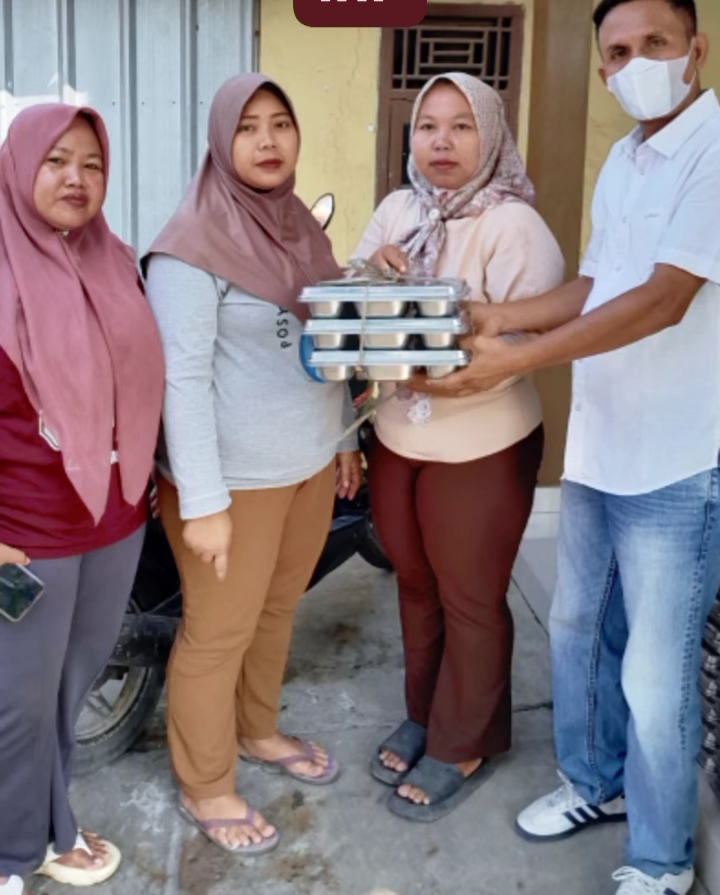 Pembagian MBG di Posyandu Jeruk Keprok RT 007